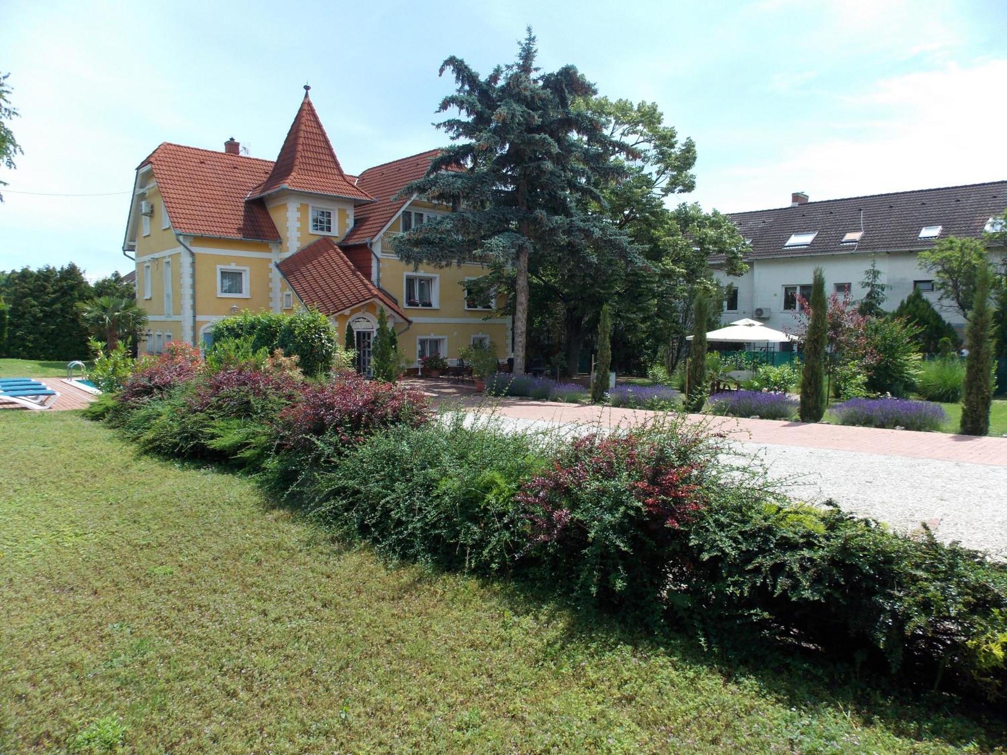 Eden Villa Apartmanhaz Балатонфюред Экстерьер фото